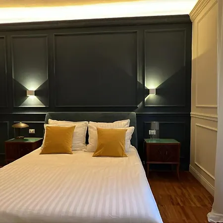 Salutiebaci * Леричи