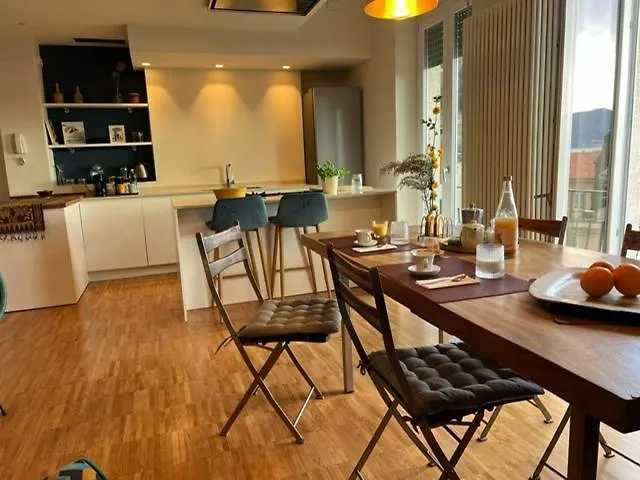 Salutiebaci Lejlighed *